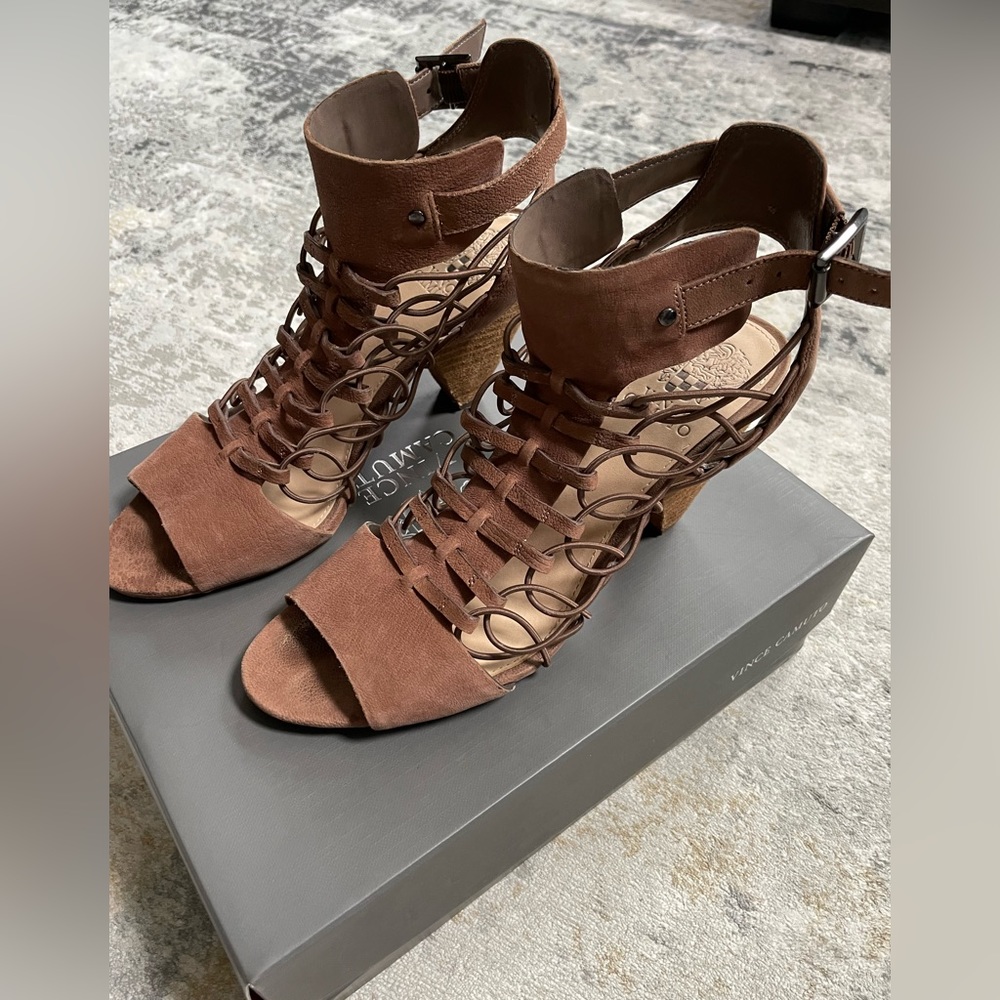 Vince Camuto Evel Strappy Sandal, Taupe 9